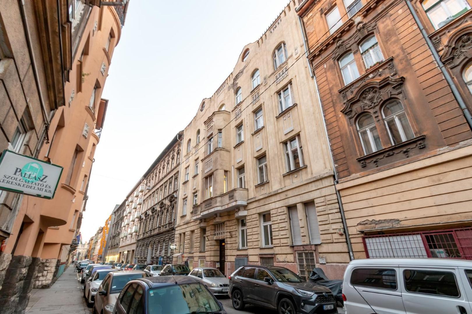 Mega Deal - Elegance - No Deposit Needed Budapest Exteriör bild
